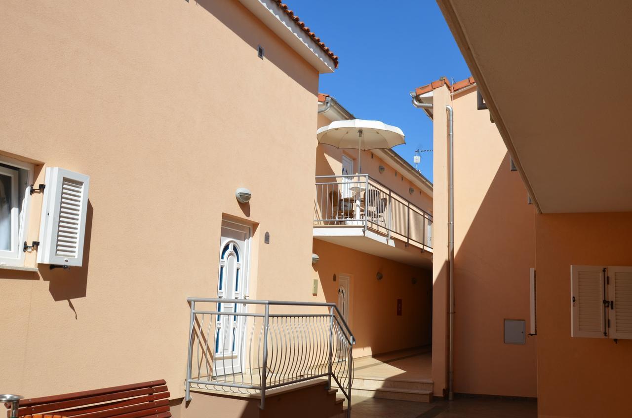 Apartments Materada Residence Пореч Екстериор снимка